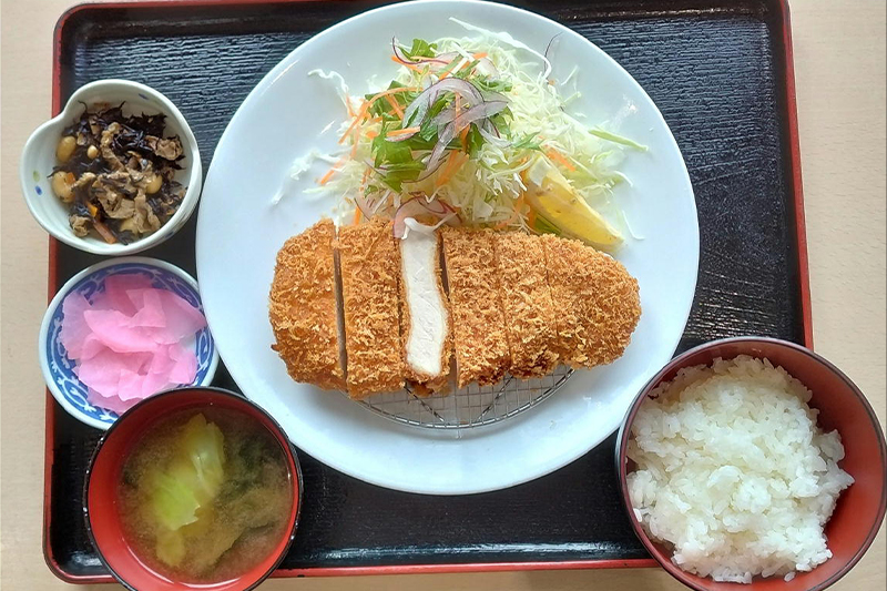 ロースカツ定食