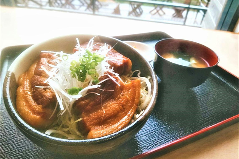角煮丼
